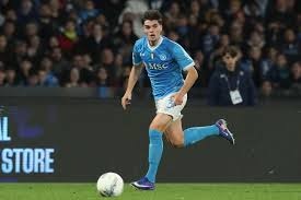 操作方面只认可UZI！小花生给出心中完美选手：游戏理解是Mata